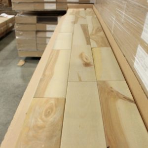 Hardwood – Maple – Colonial –  Ultra Rustic  – 3 1/4 x 3/4″ – Barn – Oiled