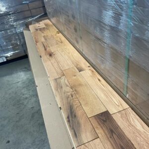 Hardwood – Red Oak – Rustic- 3 1/4 x 3/4 – Natural- Matte