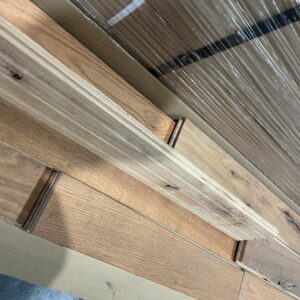 Hardwood – Canadian Red Oak – Colonial – 3 1/4 x 3/4″ – Farwest – Oiled – Marteau