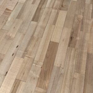Hardwood Lot 985 sq.ft. – Maple – Select – 10mm, 40mm x 200mm – Lamparquet