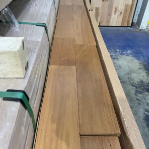 Hardwood – Brazilian Oak – 3 1/4 x 3/4″ – Natural – Select and Better – Satin Square Edge