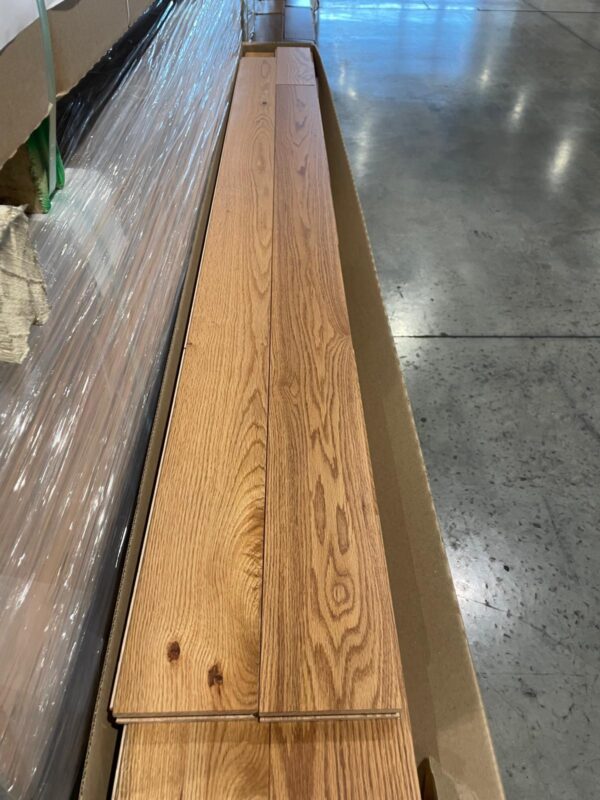 Hardwood - Red Oak - Distinction - 4 1/4 x 3/4" - Natural - Mat Finish - Plancher Wickham - Image 2