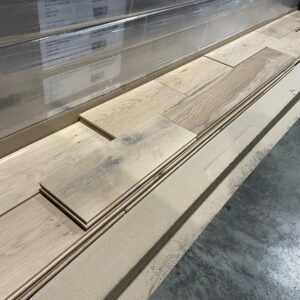 Hardwood – White Oak – 5 x 3/4 – Rural – Nebula Naked – Matt Finish – Plancher Mercier Flooring