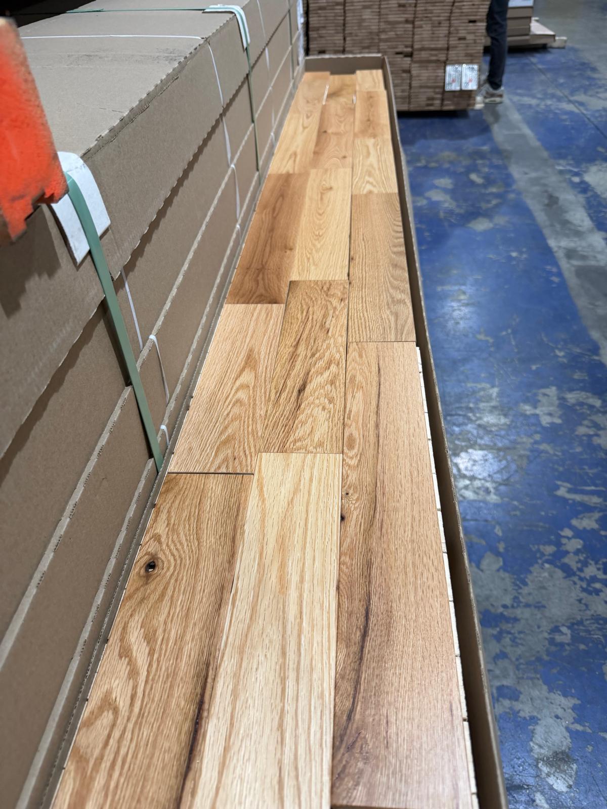 Engineered - Red Oak - 3" 1/8 x 3/4" x 5mm Wear Layer - Rustic - Natural - Ultramat 10% - Image 2