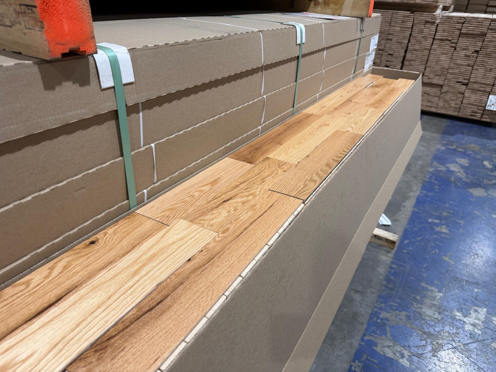 Engineered - Red Oak - 3" 1/8 x 3/4" x 5mm Wear Layer - Rustic - Natural - Ultramat 10%