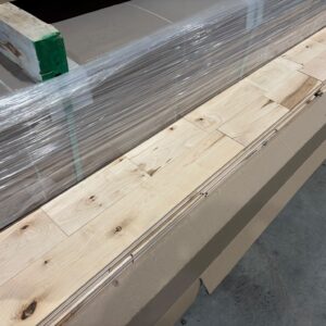 Hardwood – Maple – 4 1/4 x 3/4 – Rustic – Naked – Matt