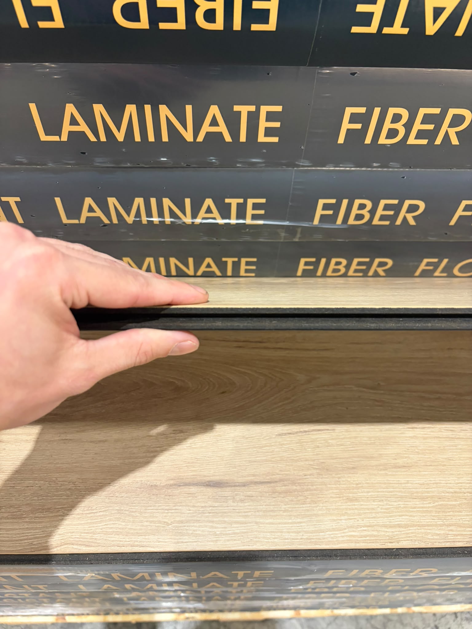 Laminate Jumbo Plank - 12mm - 9 inch x 5 feet long - AC5 - 72 hours Water Resistant - Model 0422 - Image 4