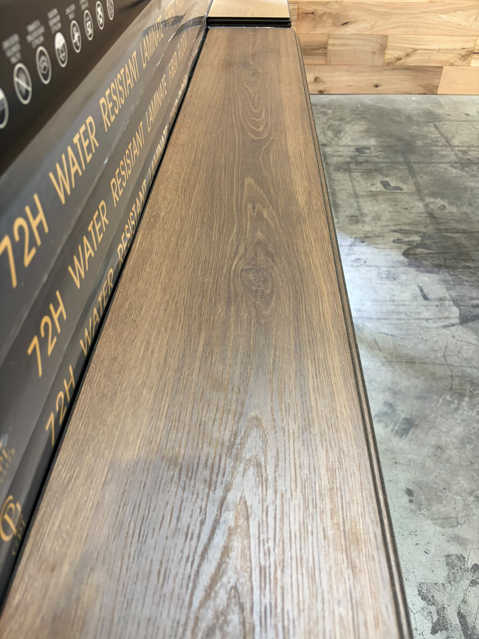 Laminate Jumbo Plank - 12mm - 9 inch x 5 feet long - AC5 - 72 hours Water Resistant - Model 2703 - Image 2